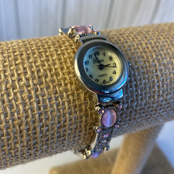 Pink and Silver Tone Fasion Watch Stainless Steel back - Picture 1 of 12